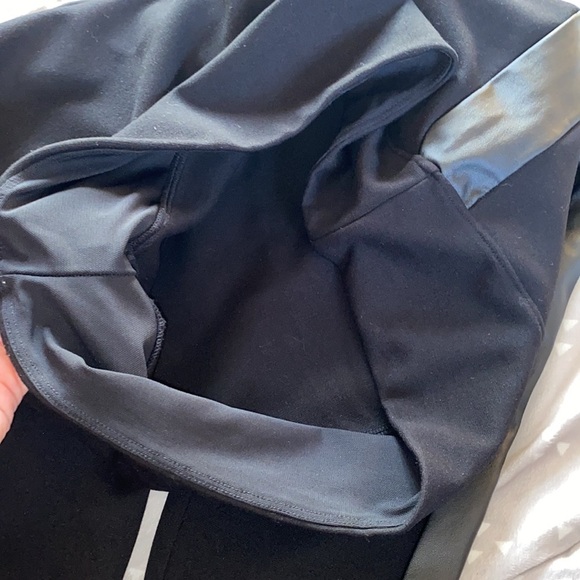 Assets by Spanx Black Faux Leather Racing Stripe Leggings Size 1X - Picture 7 of 7